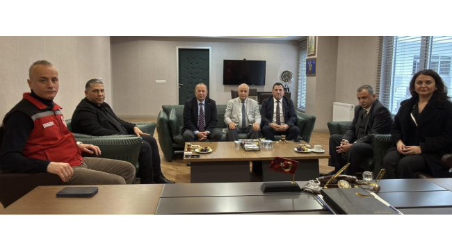 Başlan Balaban ve yardımcıları Manisa il tarım müdürü Karayılan'a taziye ziyareti