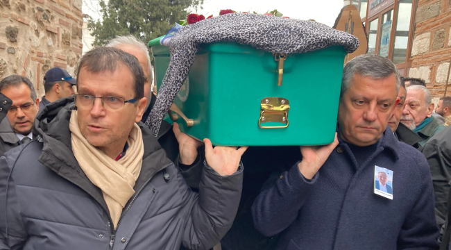 CHP lideri Manisa'da cenaze törenine katıldı