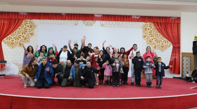 Çocuklar sağlıklı beslenmeyi tiyatro ile öğrendi