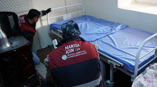  Demirci'de hasta yatağı ve buz dolabı teslimi