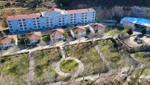 Demirci'de hisar kaplıcaları belediyeye devredildi