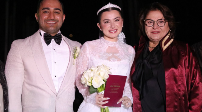 Didim belediye başkanı Gençay 548 çiftin mutlululuğuna imza attı