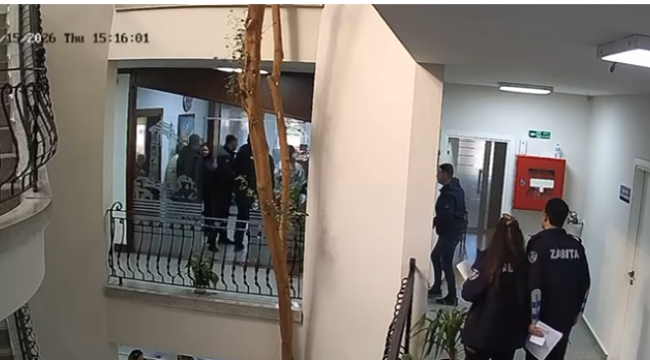 Didim belediye başkanı Hatice Gençay'a makamında saldırı girişimi