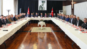 Genel Başkan Özel Doğu ve Güneydoğu il başkanları ve kanaat önderleriyle bir araya geldi