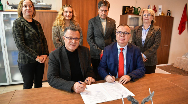 İmzalar atıldı Alaşehir ve Kepez belediyeleri kardeş oldu