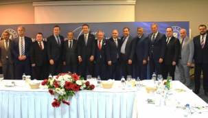 İş dünyası enerji bakanına plansız elektrik kesintilerinden dert yandı