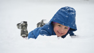 Karın tadını doyasıya eğlenen çocuklar çıkardı