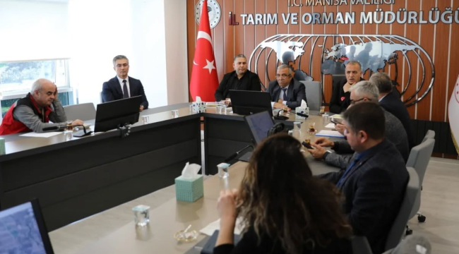 Komisyon Kırkağaç ve Akhisar depremde yıkılan ahır ve samanlıkların yapımını ele aldı