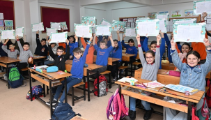 Manisa'da 1.174 okulda 266.588 öğrenci karne heyecanı yaşadı