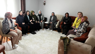 Manisa'da AKP'ye katılımlar sürüyor