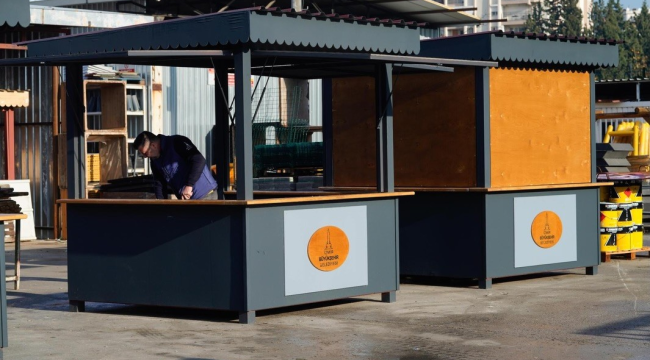 Mısır ve kestane satışı yapan esnaf için yeni stantlar 