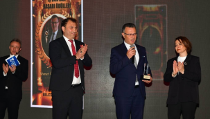 Öküzcüoğlu,yılın başarılı belediye başkan seçildi