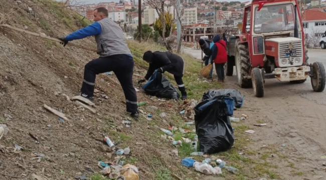 Temiz bir Gördes, için temizlik işçileri 7/24 sahada iş başında
