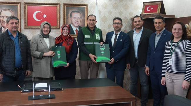 Yeşilay yönetimi başkan Turgut'u ziyaret etti