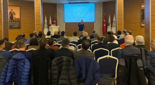 Zeytin yetiştiriciliği eğitimine katılanlar belgelerini aldı