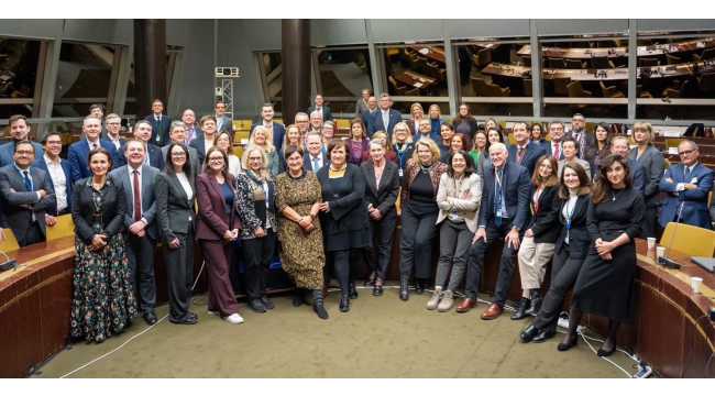 AKPM başkanlığına Petra Bayr seçildi