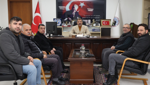 Başkan Dönmez düğün salonu işleticileriyle bir araya geldi