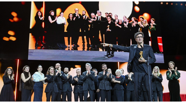 Berlin film festivali'nde Türk sinemasından müthiş başarı: İki yönetmene iki büyük ödül