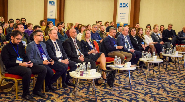 Bursa eczacılar kooperatifi bölge toplantısı Manisa'da yapıldı