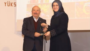 CBÜ'den Alaşehir'e iki plaket