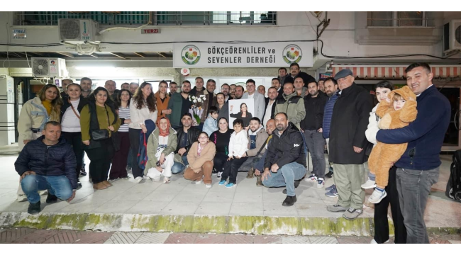 CHP'ye katılım sürüyor