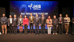 Demirci'ye halı ihracatının iki ödül