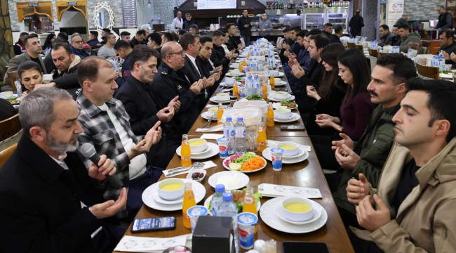 Emniyet ve jandarma personeli iftarda bir araya geldi