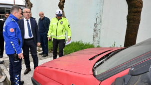 Görüntü kirliliği ve güvenlik riski oluşturan hurda araçları kaldırılıyor