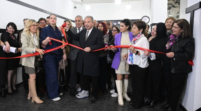  Hayatın içinden kadın fotoğrafları sergisi açıldı