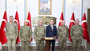  Kara kuvvetleri komutanı Orgeneral Metin Tokel Manisa'da