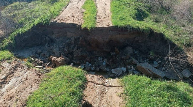 Kula'da aşırı yağışlar yaşamı etkileyen çok sayıda toprak kaymasına yol açtı