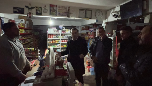 Manisa'da bir çok ilçesinde elektrik yok! Aküyle aydınlanma dönemi başladı