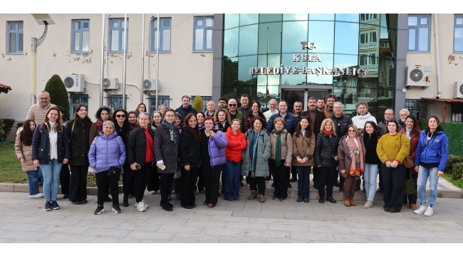 Manisa ve İzmir eczacılar odası üyeleri Kula'yı gezdi