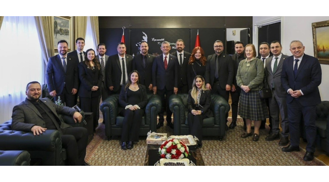 MANSİAD yönetimi Özgür Özel'i ziyaret etti