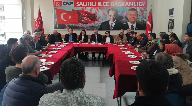 Saha çalışmalarının ele alındığı CHP toplantısı Salihli'de yapıldı