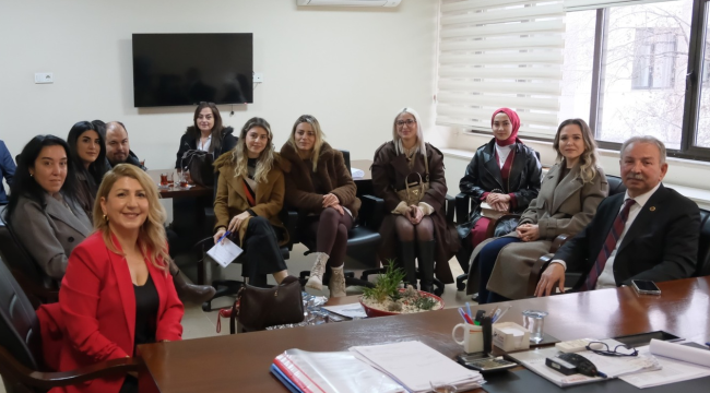 Salihli'de bayan kuaförlerden ücretsiz kuaför hizmeti