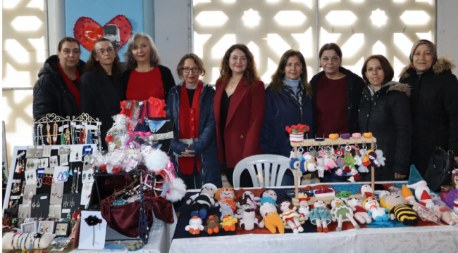 Sevgililer günü hediyelerinin satılacağı kadın el emeği pazarı kuruldu
