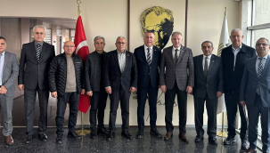  TARİŞ üzüm birliği ve TMO yönetimi ortak toplandı