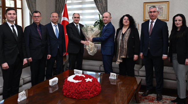 Vali Özkan vergi haftasını kutladı