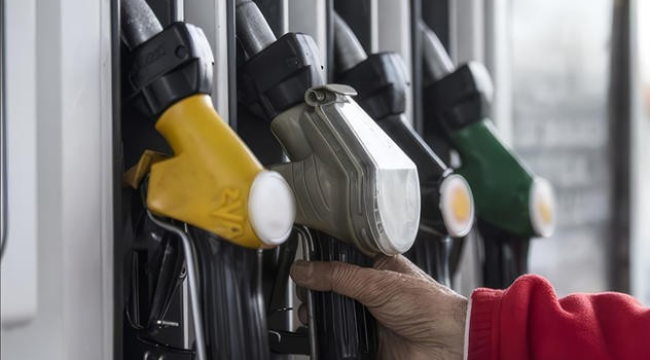 Akaryakıt fiyatlarında geçici olarak eşel mobil sistemi devreye alındı