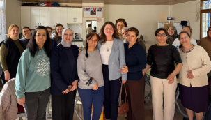 Başkan yardımcısı Özge Arslan kursiyerleri ziyaret etti