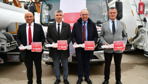 Başkanlar hibe araçları aldı