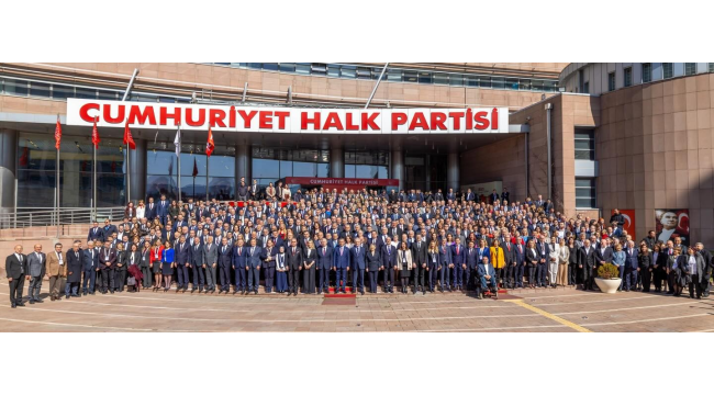 CHP'de "milletle birlikte milletin emrinde" buluşma