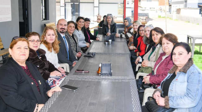 CHP'liler Gülşah Durbay Kadın Kafede buluştu
