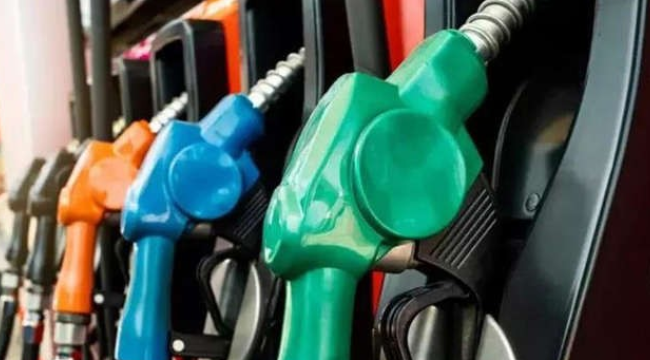 Motorinin litre fiyatına 6 lira 26 kuruş zam geldi