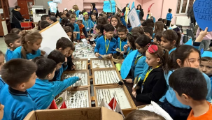 Öğrencilere böcek şenliği organik tarım ve su tasarrufu eğitimi