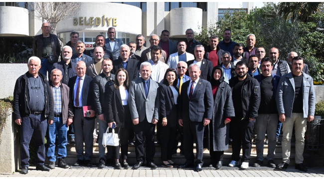 Salihli muhtarlar derneği başkanı Koruk, ve muhtarlar başkan Nurlu'yu ziyaret etti