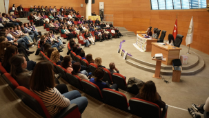 Türkiye'de kadın olmak paneli yapıldı