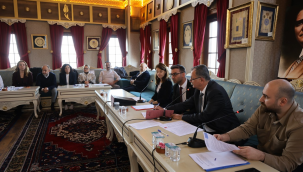 Yunusemre belediye meclisinden ABD'nin İran saldırısına ortak kınama