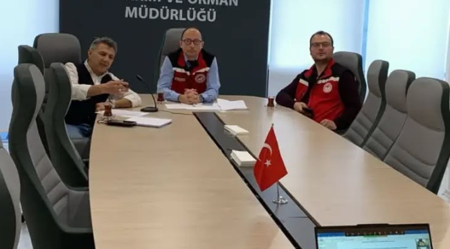 17 ilçe veteriner hekimlerle zoom toplantısı